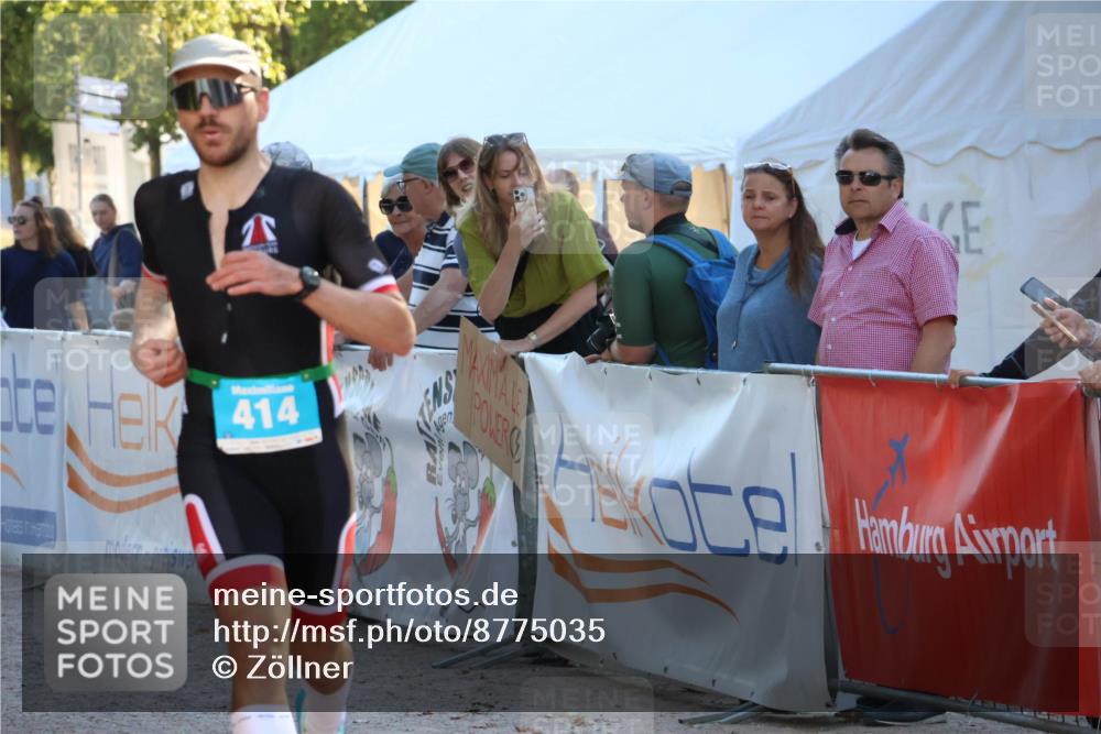 07.09.2025 - 19. Norderstedt Triathlon Zöllner http://msf.ph/oto/8775035 07.09.2025 16:59:48 Ziel 414, 1429 meine-sportfotos.de