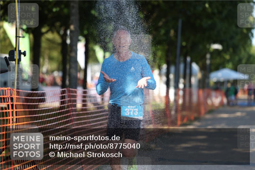 07.09.2025 - 19. Norderstedt Triathlon Michael Strokosch http://msf.ph/oto/8775040 07.09.2025 15:43:59 Laufen 1510 meine-sportfotos.de