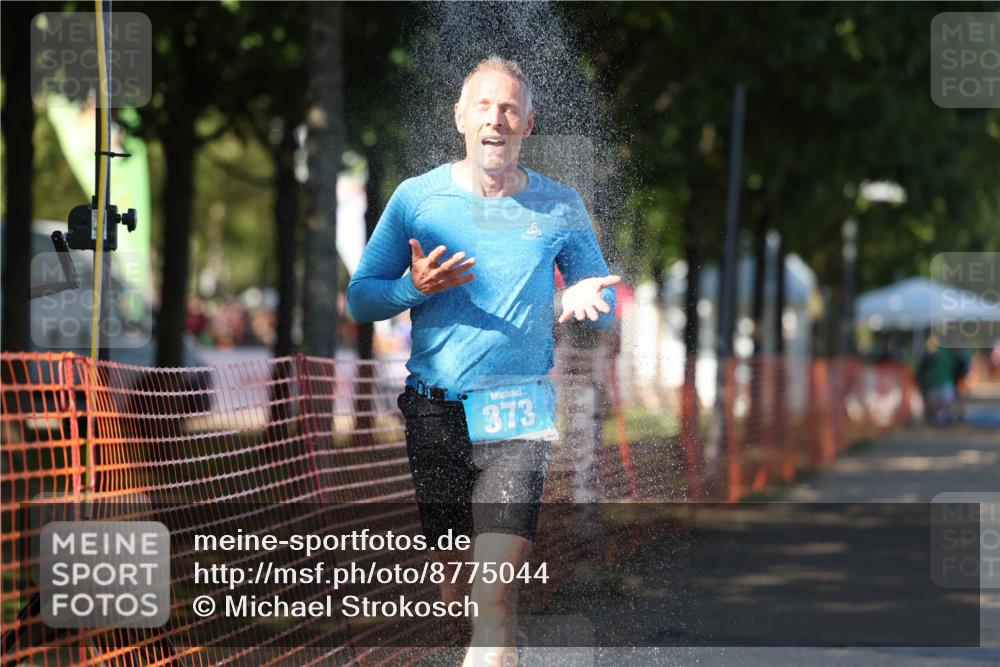 07.09.2025 - 19. Norderstedt Triathlon Michael Strokosch http://msf.ph/oto/8775044 07.09.2025 15:43:59 Laufen 1510 meine-sportfotos.de