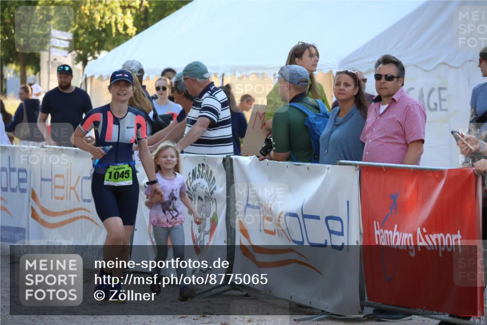 07.09.2025 - 19. Norderstedt Triathlon Zöllner http://msf.ph/oto/8775065 07.09.2025 16:59:52 Ziel 414 meine-sportfotos.de