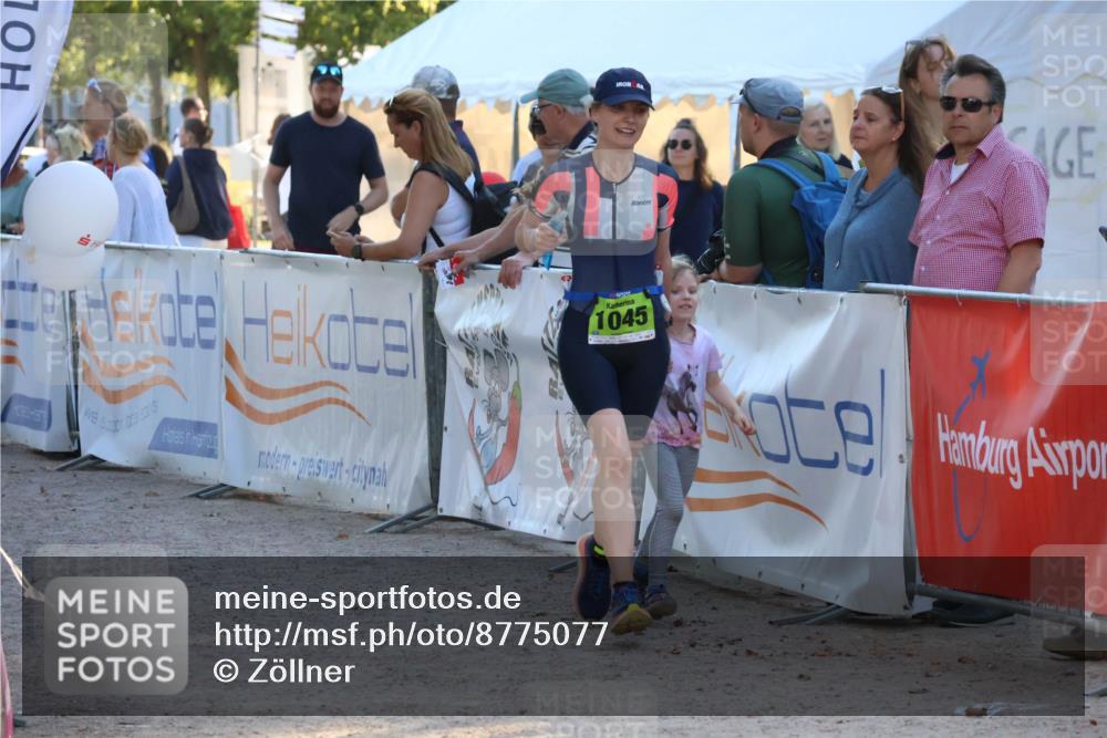 07.09.2025 - 19. Norderstedt Triathlon Zöllner http://msf.ph/oto/8775077 07.09.2025 16:59:53 Ziel 414, 1045 meine-sportfotos.de