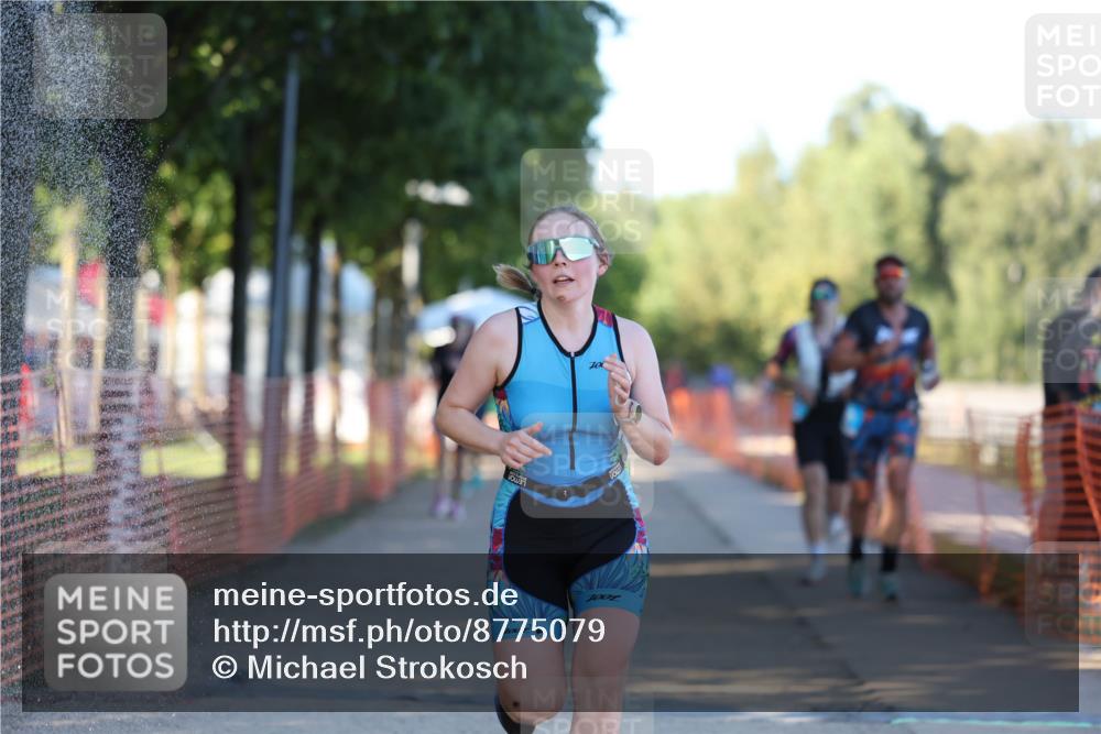 07.09.2025 - 19. Norderstedt Triathlon Michael Strokosch http://msf.ph/oto/8775079 07.09.2025 16:42:41 Laufen 412, 870, 873, 1049, 1075 meine-sportfotos.de