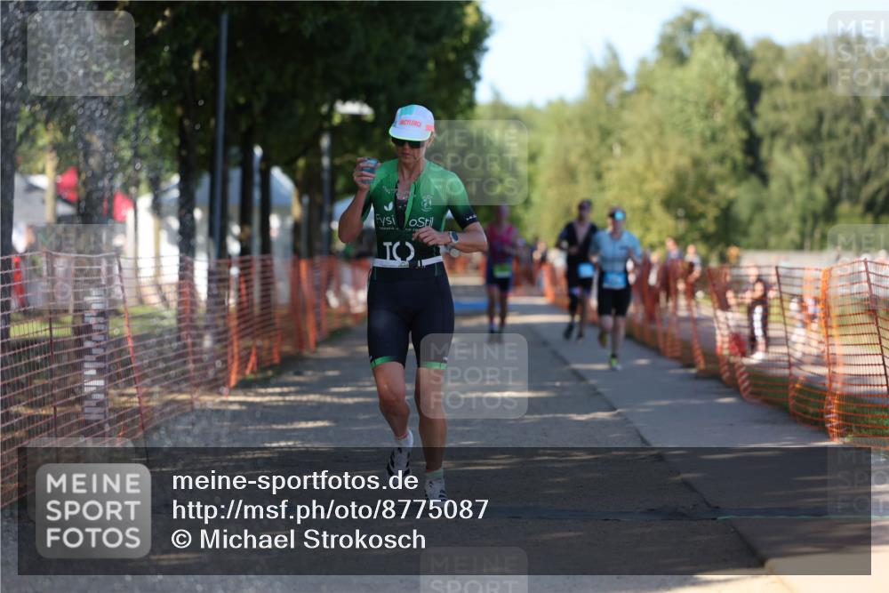 07.09.2025 - 19. Norderstedt Triathlon Michael Strokosch http://msf.ph/oto/8775087 07.09.2025 15:44:12 Laufen 379, 1491 meine-sportfotos.de