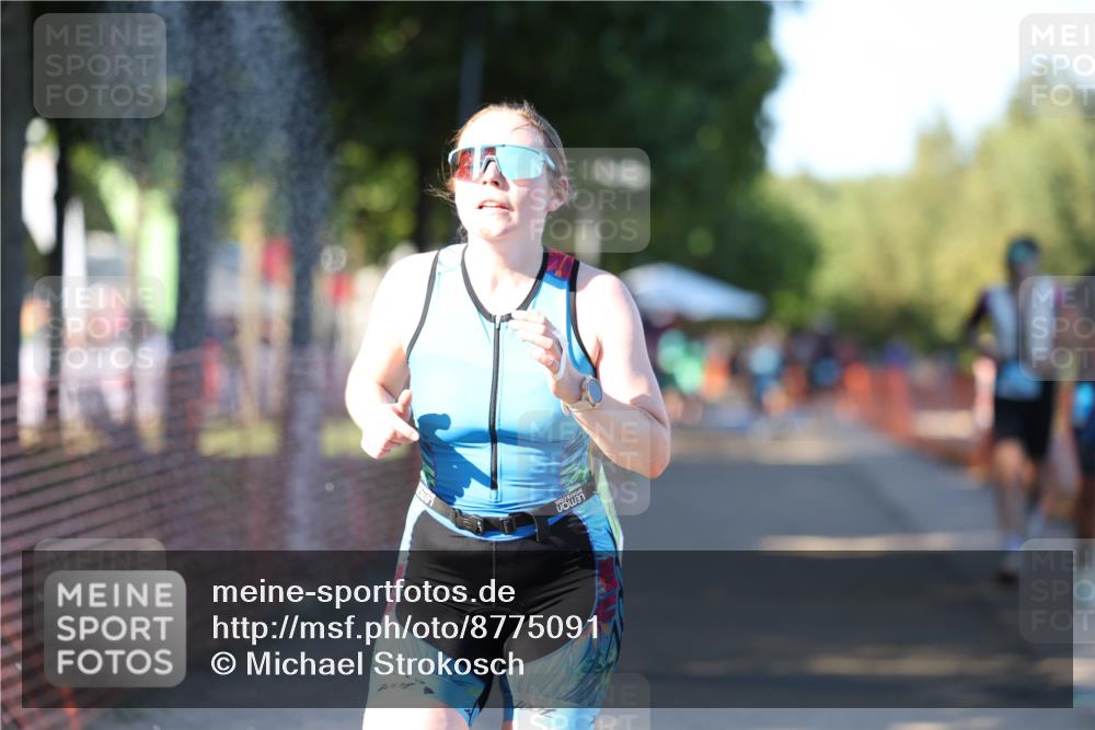 07.09.2025 - 19. Norderstedt Triathlon Michael Strokosch http://msf.ph/oto/8775091 07.09.2025 16:42:41 Laufen 412, 870, 873, 1049, 1075 meine-sportfotos.de