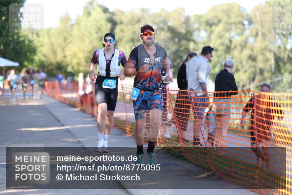 07.09.2025 - 19. Norderstedt Triathlon Michael Strokosch http://msf.ph/oto/8775095 07.09.2025 16:42:43 Laufen 412, 870, 873, 1049, 1075 meine-sportfotos.de