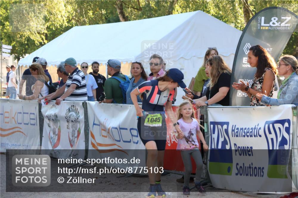 07.09.2025 - 19. Norderstedt Triathlon Zöllner http://msf.ph/oto/8775103 07.09.2025 16:59:54 Ziel 414, 1045 meine-sportfotos.de