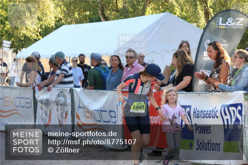 07.09.2025 - 19. Norderstedt Triathlon Zöllner http://msf.ph/oto/8775107 07.09.2025 16:59:54 Ziel 414, 1045 meine-sportfotos.de