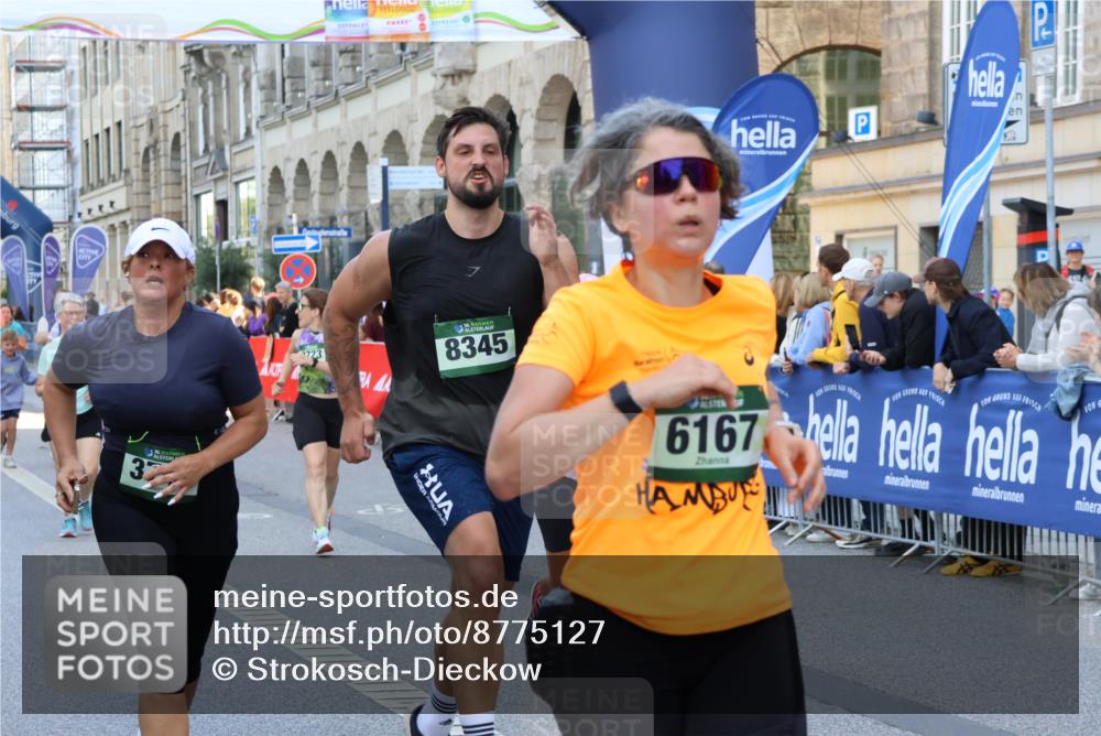 07.09.2025 - BARMER Alsterlauf Strokosch-Dieckow http://msf.ph/oto/8775127 07.09.2025 10:08:18 Ziel 2161, 2479, 2480, 2591, 2648, 2654, 2657, 2828, 3285, 3408, 3550, 3902, 4332, 4506, 4778, 5244, 5251, 5272, 5287, 5310, 5336, 5536, 5600, 5651, 5746, 6109, 6179, 8169, 8171, 8187, 8237, 8253 meine-sportfotos.de