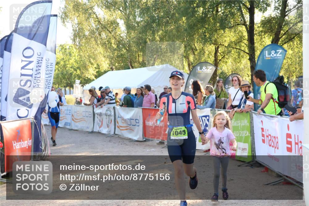 07.09.2025 - 19. Norderstedt Triathlon Zöllner http://msf.ph/oto/8775156 07.09.2025 16:59:57 Ziel 1045, 1568 meine-sportfotos.de