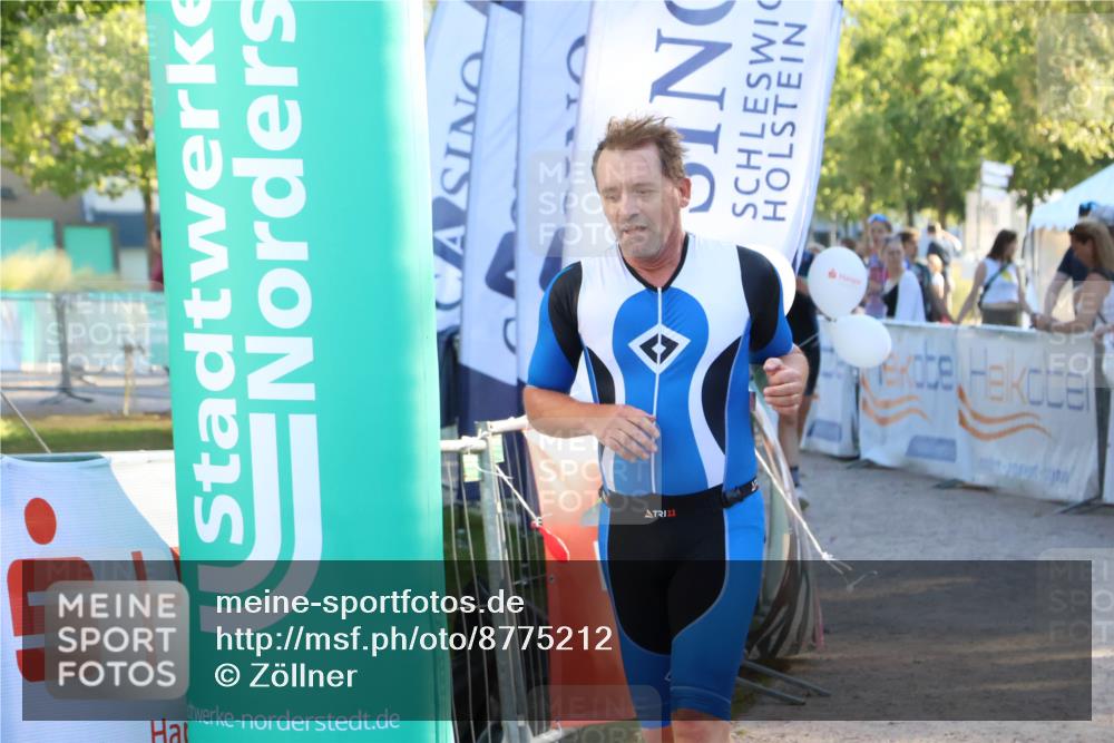 07.09.2025 - 19. Norderstedt Triathlon Zöllner http://msf.ph/oto/8775212 07.09.2025 17:00:01 Ziel 1045, 1568 meine-sportfotos.de