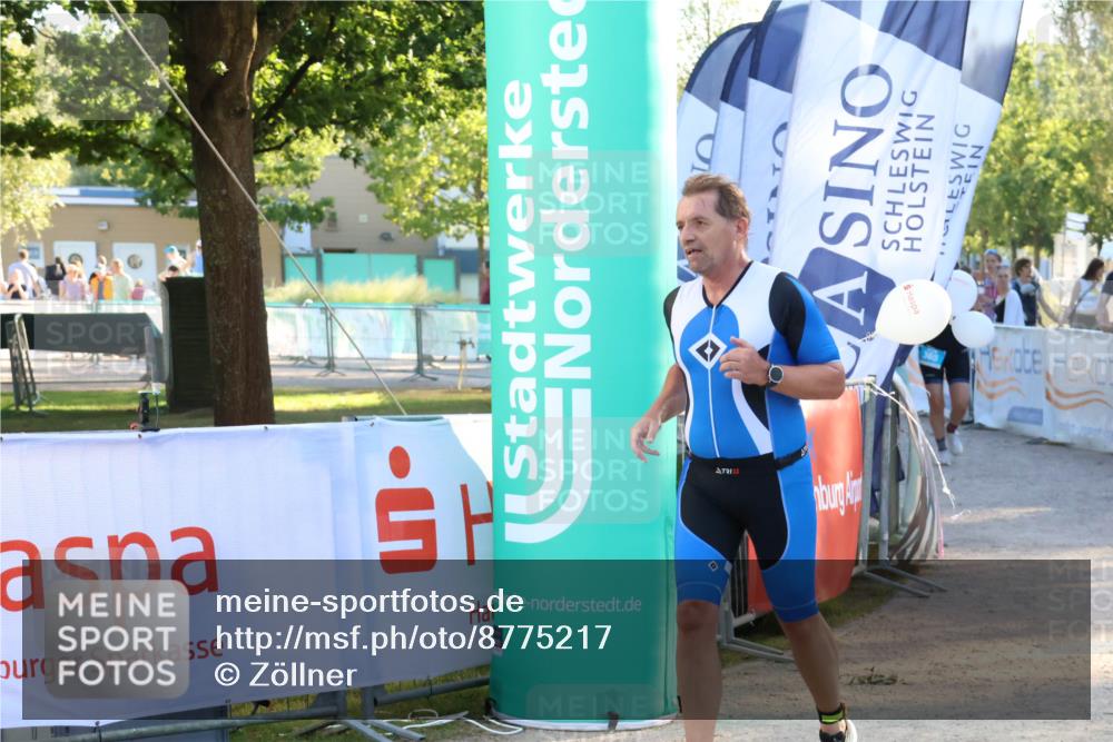 07.09.2025 - 19. Norderstedt Triathlon Zöllner http://msf.ph/oto/8775217 07.09.2025 17:00:01 Ziel 1045, 1568 meine-sportfotos.de