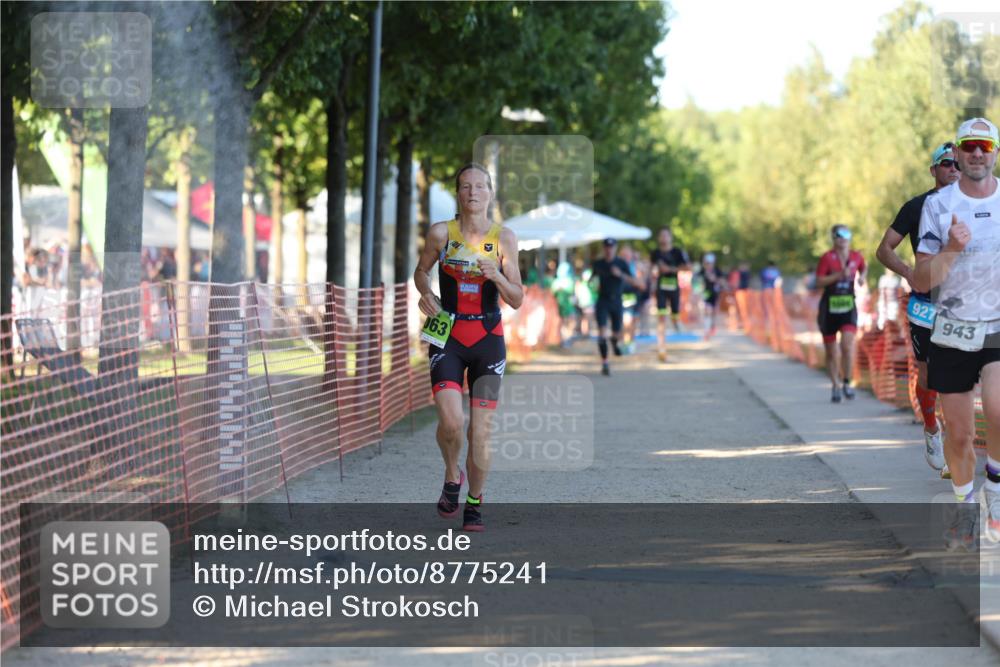 07.09.2025 - 19. Norderstedt Triathlon Michael Strokosch http://msf.ph/oto/8775241 07.09.2025 16:43:04 Laufen 927, 943, 1063, 1066, 1549 meine-sportfotos.de