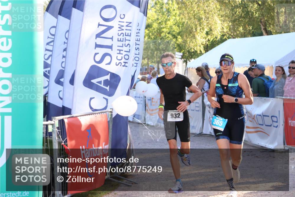 07.09.2025 - 19. Norderstedt Triathlon Zöllner http://msf.ph/oto/8775249 07.09.2025 17:00:06 Ziel 365, 932, 1568 meine-sportfotos.de