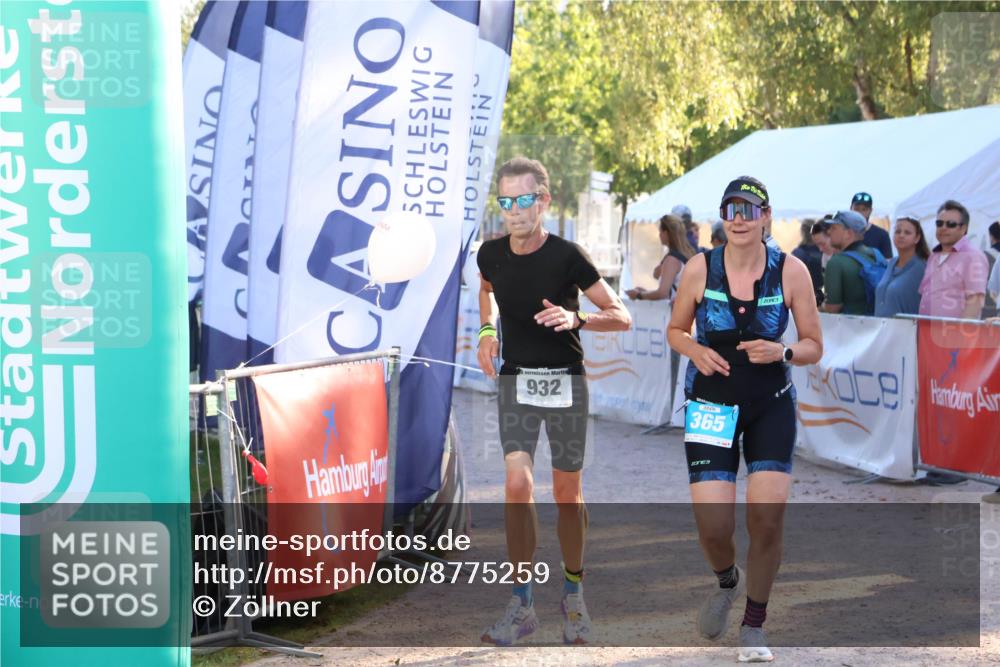 07.09.2025 - 19. Norderstedt Triathlon Zöllner http://msf.ph/oto/8775259 07.09.2025 17:00:06 Ziel 365, 932, 1568 meine-sportfotos.de