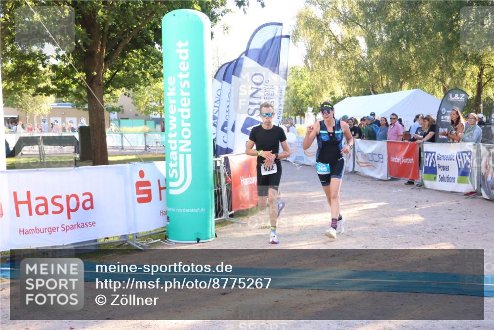 07.09.2025 - 19. Norderstedt Triathlon Zöllner http://msf.ph/oto/8775267 07.09.2025 17:00:07 Ziel 365, 932, 1568 meine-sportfotos.de