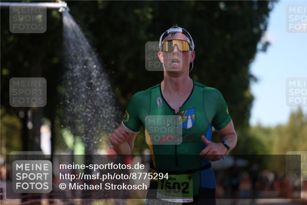 07.09.2025 - 19. Norderstedt Triathlon Michael Strokosch http://msf.ph/oto/8775294 07.09.2025 15:44:58 Laufen 1502 meine-sportfotos.de