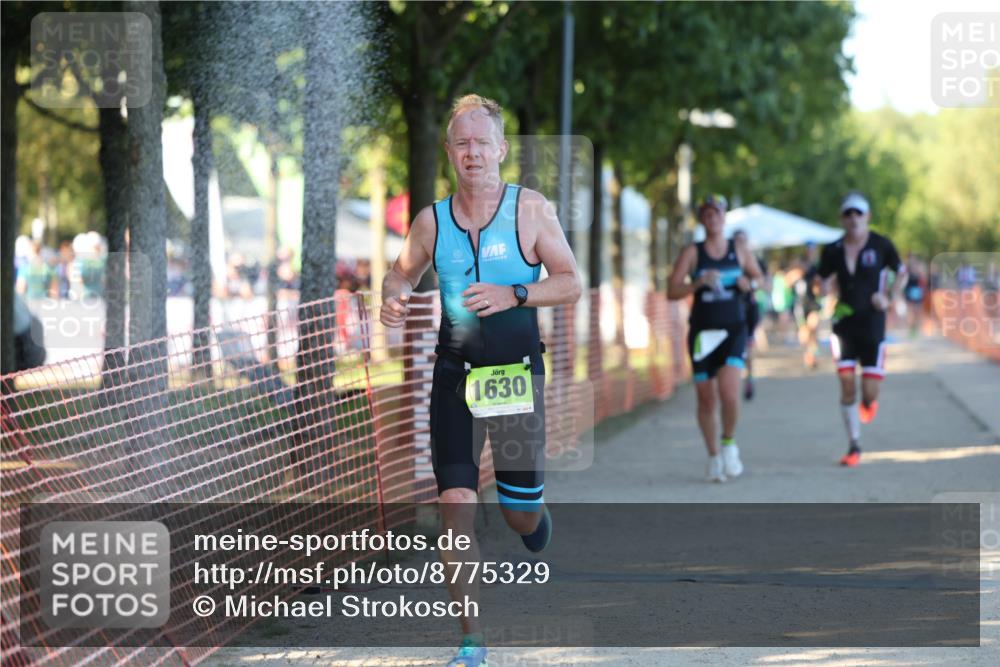 07.09.2025 - 19. Norderstedt Triathlon Michael Strokosch http://msf.ph/oto/8775329 07.09.2025 16:43:16 Laufen 1066, 1097, 1549, 1577, 1606, 1630 meine-sportfotos.de