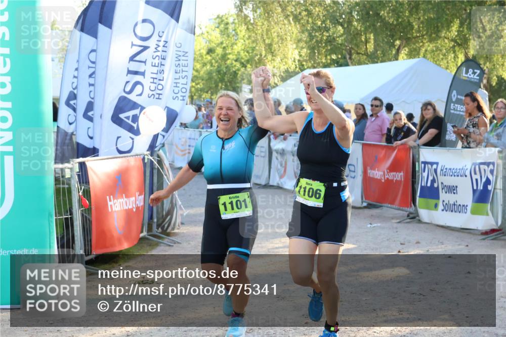 07.09.2025 - 19. Norderstedt Triathlon Zöllner http://msf.ph/oto/8775341 07.09.2025 17:00:30 Ziel 1101, 1106 meine-sportfotos.de