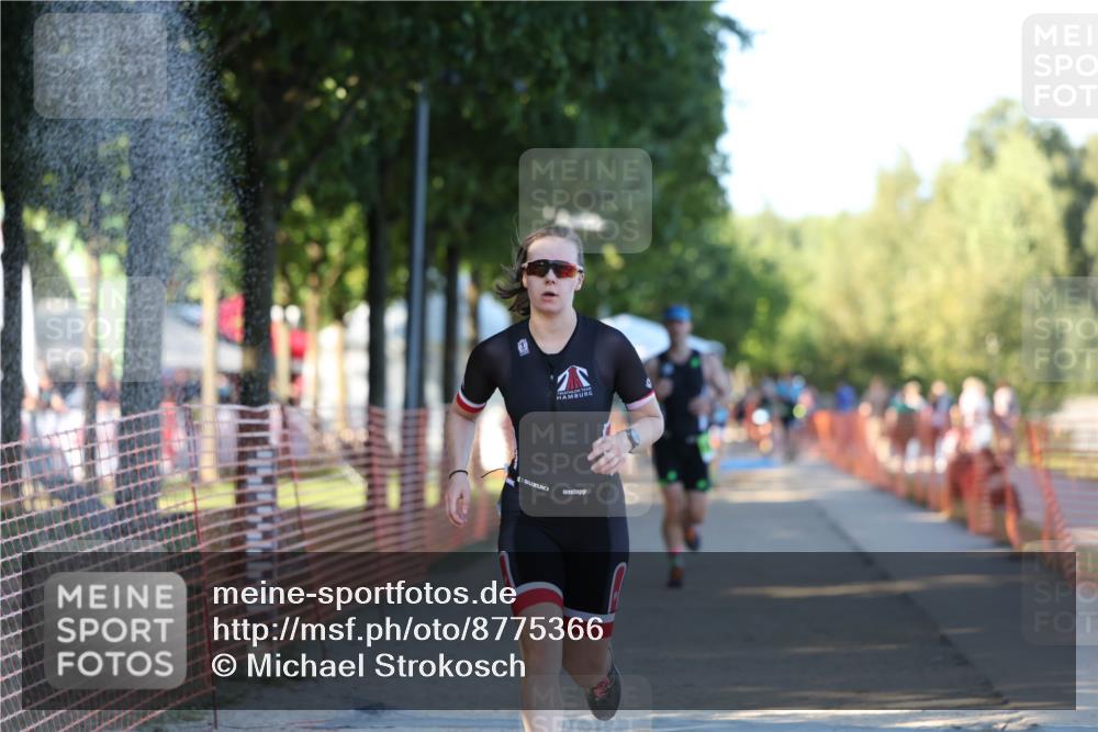 07.09.2025 - 19. Norderstedt Triathlon Michael Strokosch http://msf.ph/oto/8775366 07.09.2025 16:43:23 Laufen 1097, 1555, 1577, 1602 meine-sportfotos.de