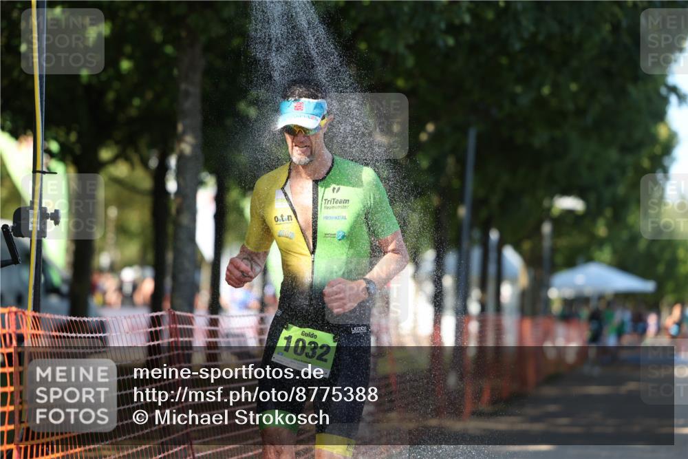 07.09.2025 - 19. Norderstedt Triathlon Michael Strokosch http://msf.ph/oto/8775388 07.09.2025 15:45:33 Laufen  meine-sportfotos.de