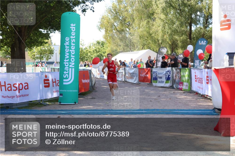 07.09.2025 - 19. Norderstedt Triathlon Zöllner http://msf.ph/oto/8775389 07.09.2025 11:45:03 Ziel 1163 meine-sportfotos.de