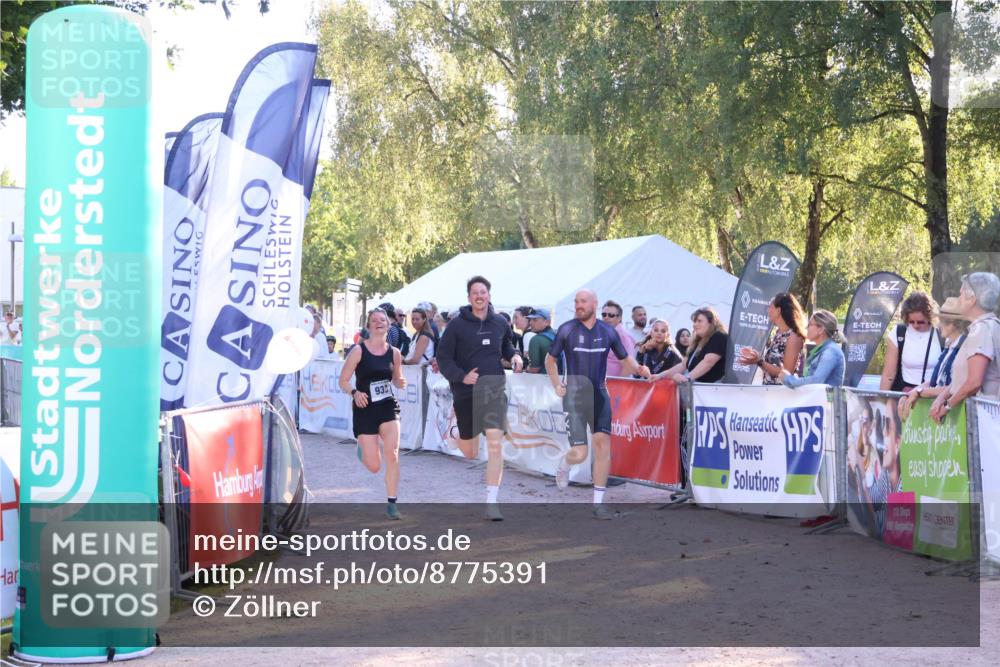07.09.2025 - 19. Norderstedt Triathlon Zöllner http://msf.ph/oto/8775391 07.09.2025 17:00:38 Ziel 938 meine-sportfotos.de