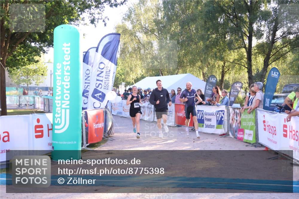 07.09.2025 - 19. Norderstedt Triathlon Zöllner http://msf.ph/oto/8775398 07.09.2025 17:00:38 Ziel 938 meine-sportfotos.de