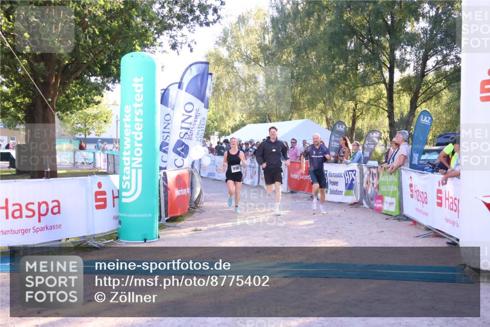 07.09.2025 - 19. Norderstedt Triathlon Zöllner http://msf.ph/oto/8775402 07.09.2025 17:00:39 Ziel 938 meine-sportfotos.de