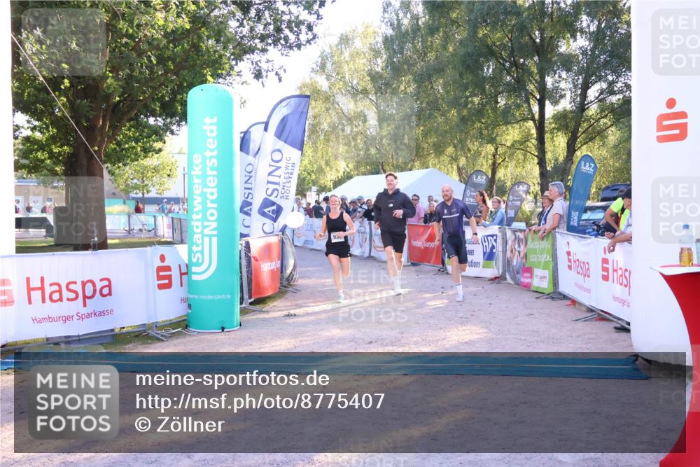 07.09.2025 - 19. Norderstedt Triathlon Zöllner http://msf.ph/oto/8775407 07.09.2025 17:00:39 Ziel 938 meine-sportfotos.de