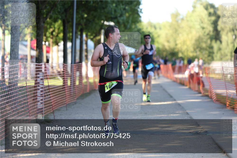 07.09.2025 - 19. Norderstedt Triathlon Michael Strokosch http://msf.ph/oto/8775425 07.09.2025 16:43:31 Laufen 1411, 1602, 1631 meine-sportfotos.de