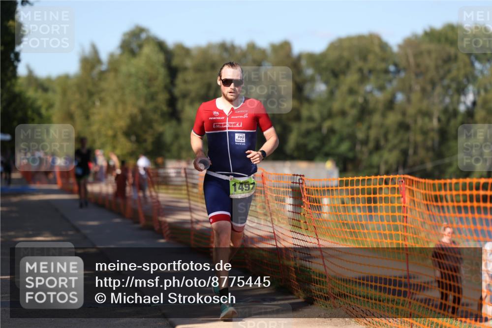 07.09.2025 - 19. Norderstedt Triathlon Michael Strokosch http://msf.ph/oto/8775445 07.09.2025 15:45:46 Laufen 1485, 1497 meine-sportfotos.de