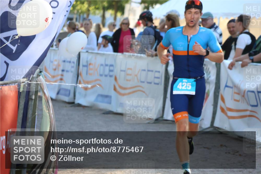 07.09.2025 - 19. Norderstedt Triathlon Zöllner http://msf.ph/oto/8775467 07.09.2025 17:01:19 Ziel 425 meine-sportfotos.de