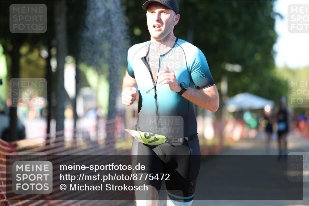 07.09.2025 - 19. Norderstedt Triathlon Michael Strokosch http://msf.ph/oto/8775472 07.09.2025 16:43:41 Laufen 875, 1560, 1631 meine-sportfotos.de