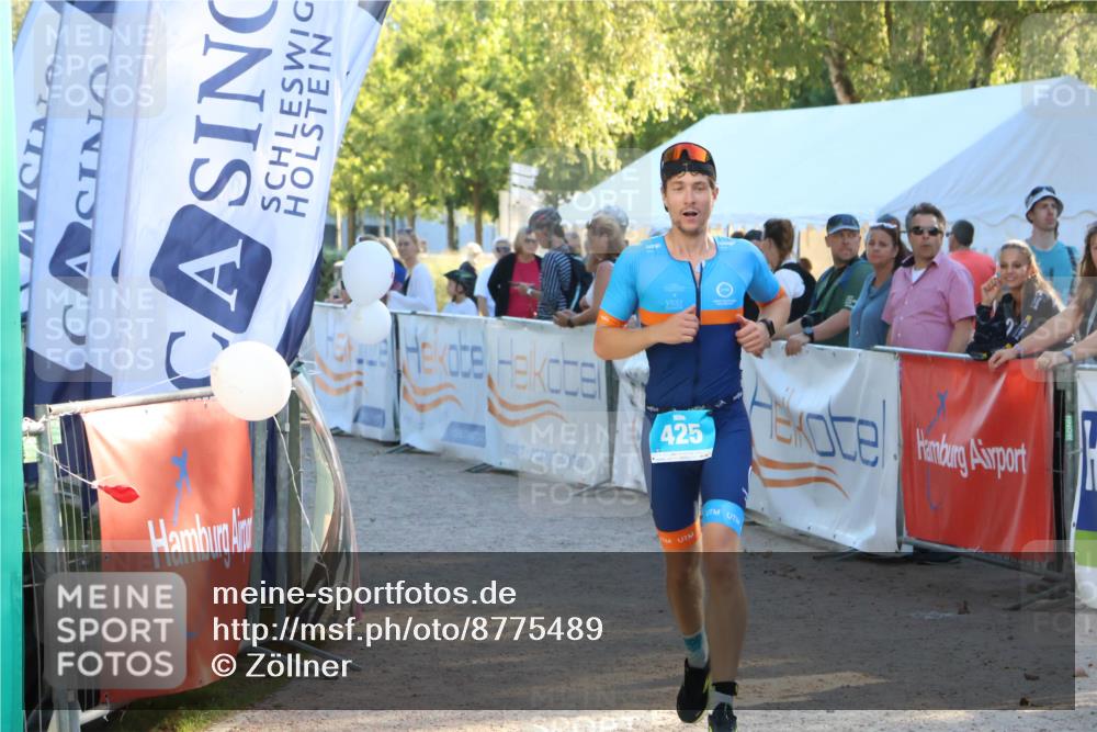 07.09.2025 - 19. Norderstedt Triathlon Zöllner http://msf.ph/oto/8775489 07.09.2025 17:01:20 Ziel 425 meine-sportfotos.de
