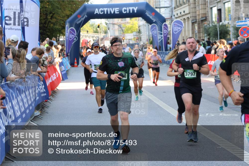 07.09.2025 - BARMER Alsterlauf Strokosch-Dieckow http://msf.ph/oto/8775493 07.09.2025 10:08:08 Ziel 2161, 2360, 2654, 2828, 2933, 3234, 3285, 3408, 3477, 3550, 3902, 4086, 4087, 4088, 4217, 4332, 4449, 4450, 4506, 4778, 5139, 5287, 5310, 5336, 6109, 6179, 6210, 8164, 8169, 8171, 8244, 8253 meine-sportfotos.de