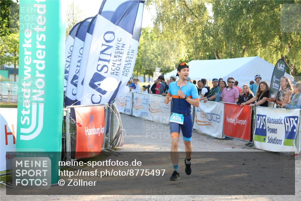 07.09.2025 - 19. Norderstedt Triathlon Zöllner http://msf.ph/oto/8775497 07.09.2025 17:01:20 Ziel 425 meine-sportfotos.de