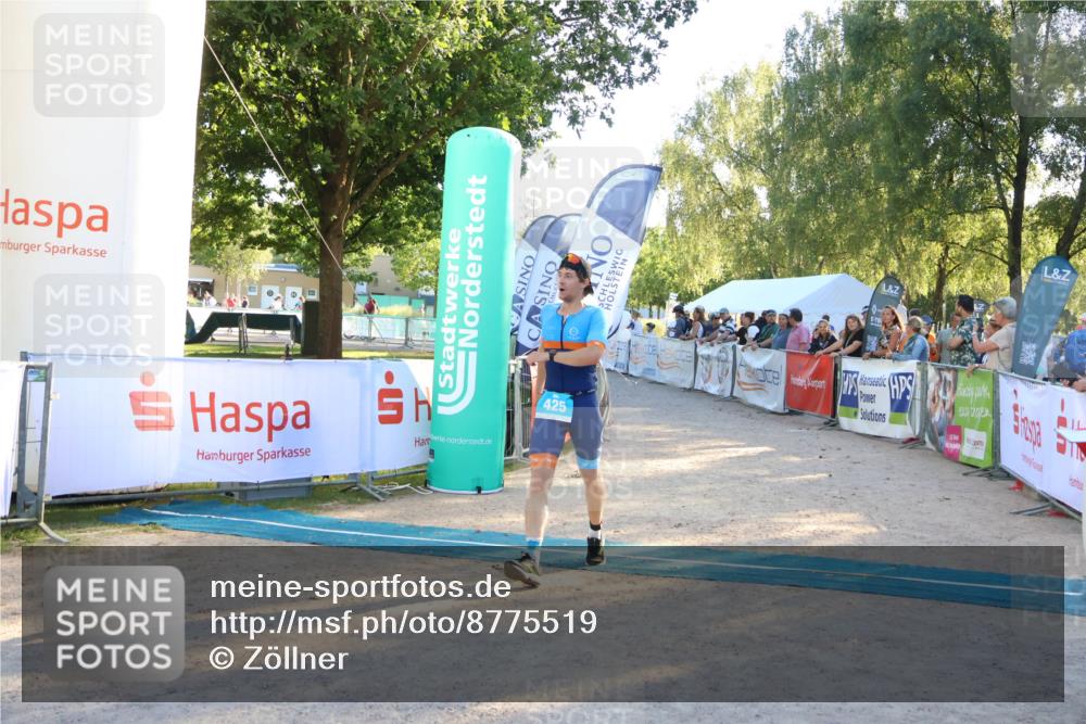 07.09.2025 - 19. Norderstedt Triathlon Zöllner http://msf.ph/oto/8775519 07.09.2025 17:01:22 Ziel 425 meine-sportfotos.de