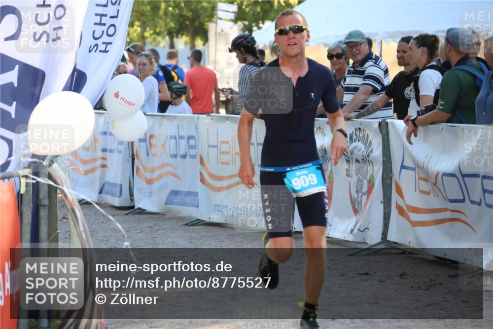 07.09.2025 - 19. Norderstedt Triathlon Zöllner http://msf.ph/oto/8775527 07.09.2025 17:01:35 Ziel 909 meine-sportfotos.de