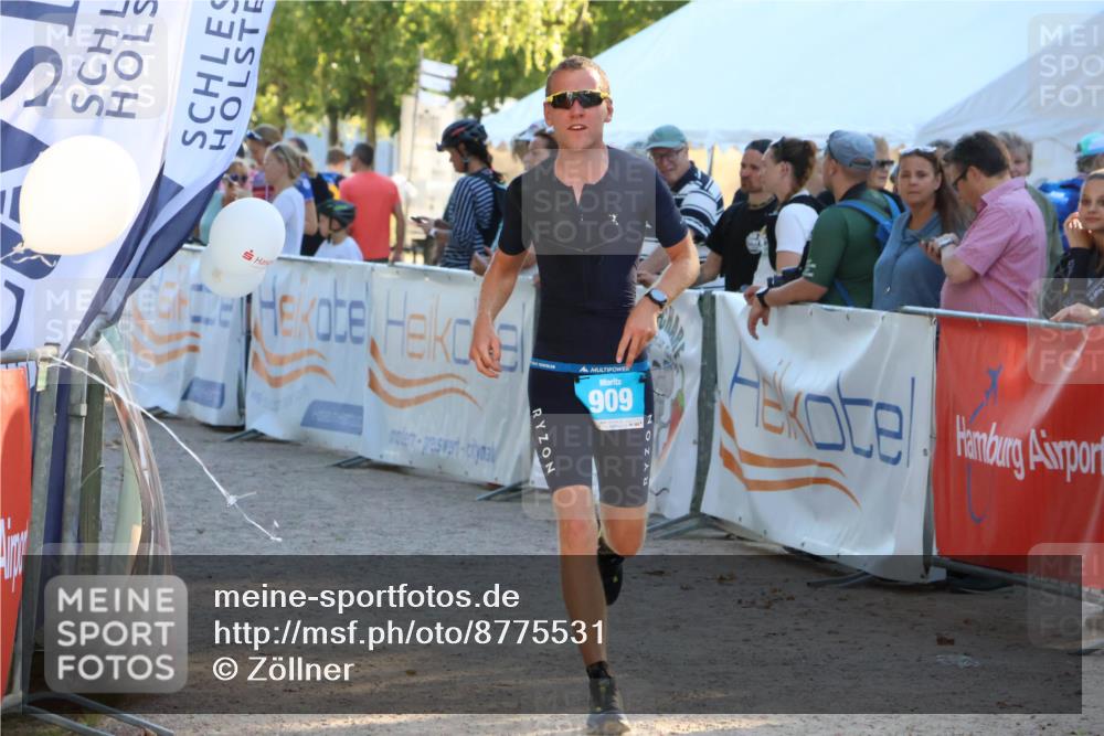 07.09.2025 - 19. Norderstedt Triathlon Zöllner http://msf.ph/oto/8775531 07.09.2025 17:01:35 Ziel 909 meine-sportfotos.de