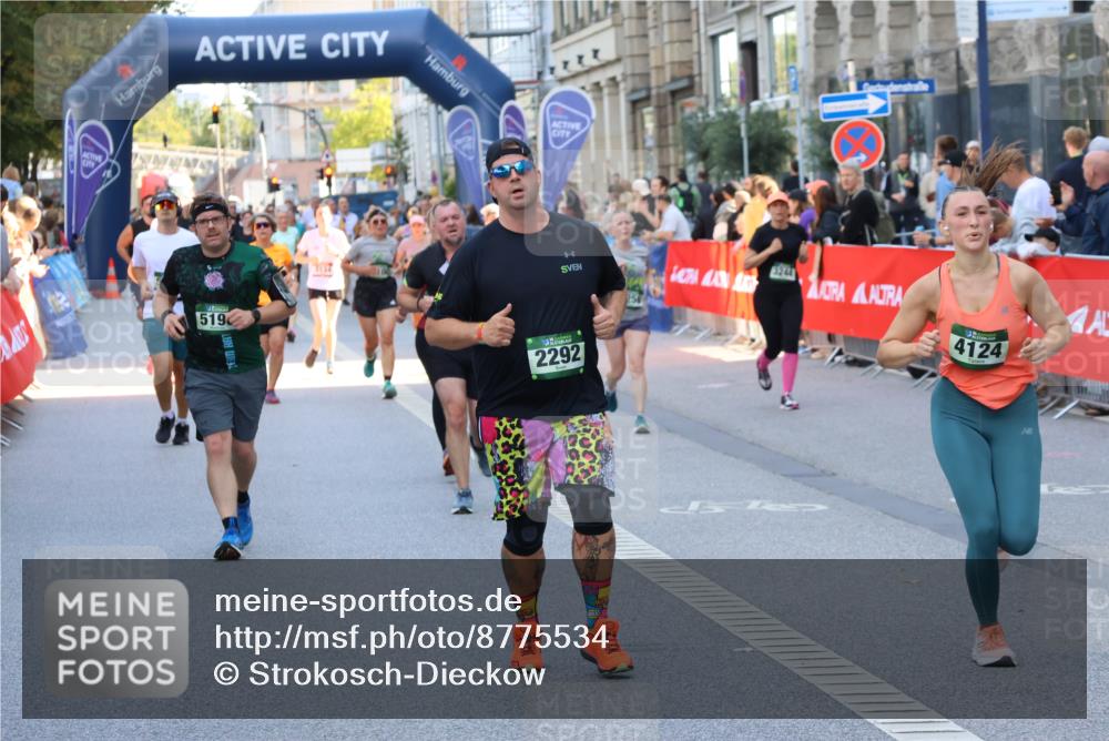 07.09.2025 - BARMER Alsterlauf Strokosch-Dieckow http://msf.ph/oto/8775534 07.09.2025 10:08:05 Ziel 2161, 2360, 2782, 2828, 2933, 3234, 3285, 3408, 3477, 3550, 3902, 4086, 4087, 4088, 4217, 4449, 4450, 5139, 5287, 5902, 6109, 6179, 6210, 8164, 8169, 8171, 8244, 8253 meine-sportfotos.de