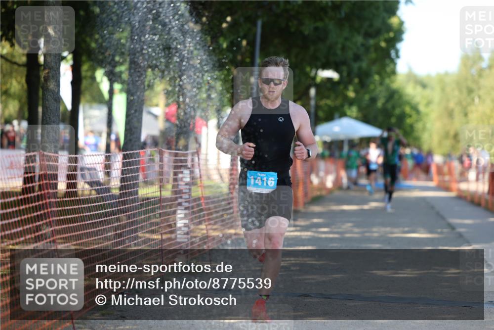 07.09.2025 - 19. Norderstedt Triathlon Michael Strokosch http://msf.ph/oto/8775539 07.09.2025 15:45:56 Laufen 1422, 1505 meine-sportfotos.de