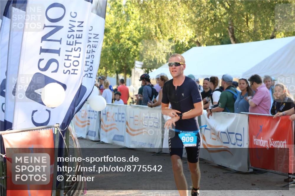 07.09.2025 - 19. Norderstedt Triathlon Zöllner http://msf.ph/oto/8775542 07.09.2025 17:01:36 Ziel 909 meine-sportfotos.de