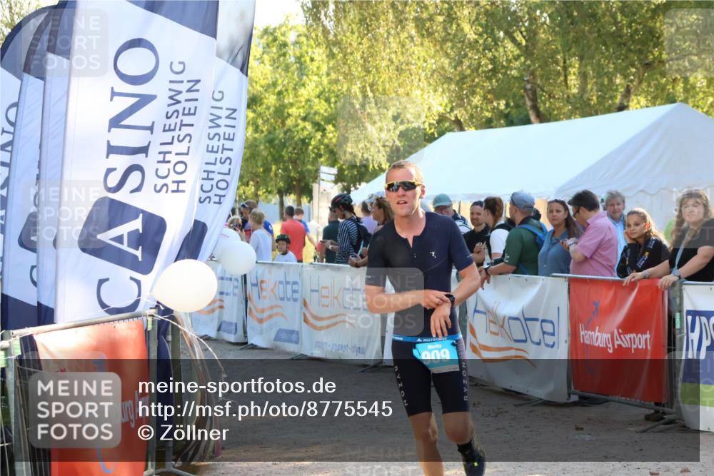 07.09.2025 - 19. Norderstedt Triathlon Zöllner http://msf.ph/oto/8775545 07.09.2025 17:01:36 Ziel 909 meine-sportfotos.de