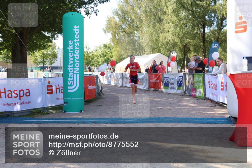 07.09.2025 - 19. Norderstedt Triathlon Zöllner http://msf.ph/oto/8775552 07.09.2025 11:49:05 Ziel 231 meine-sportfotos.de