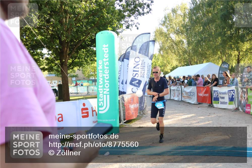 07.09.2025 - 19. Norderstedt Triathlon Zöllner http://msf.ph/oto/8775560 07.09.2025 17:01:37 Ziel 909 meine-sportfotos.de