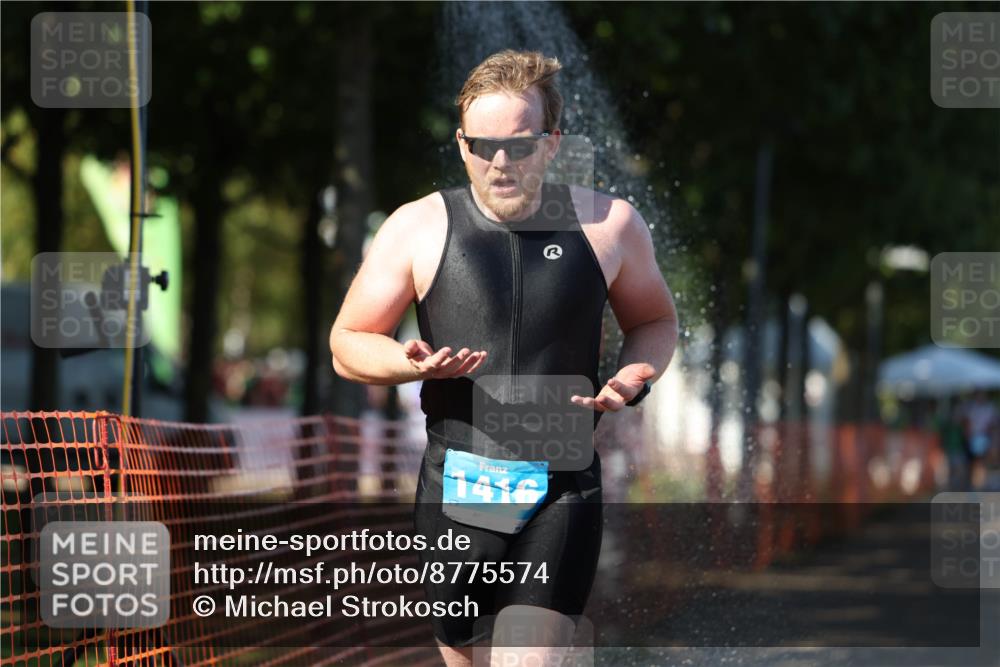 07.09.2025 - 19. Norderstedt Triathlon Michael Strokosch http://msf.ph/oto/8775574 07.09.2025 15:45:57 Laufen 1422, 1505 meine-sportfotos.de
