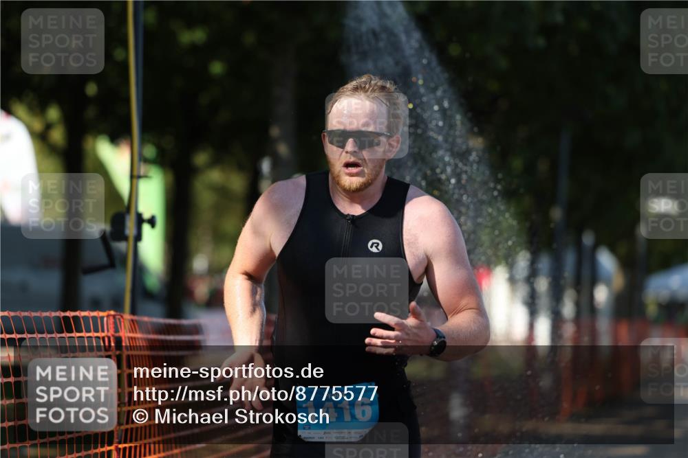 07.09.2025 - 19. Norderstedt Triathlon Michael Strokosch http://msf.ph/oto/8775577 07.09.2025 15:45:57 Laufen 1422, 1505 meine-sportfotos.de