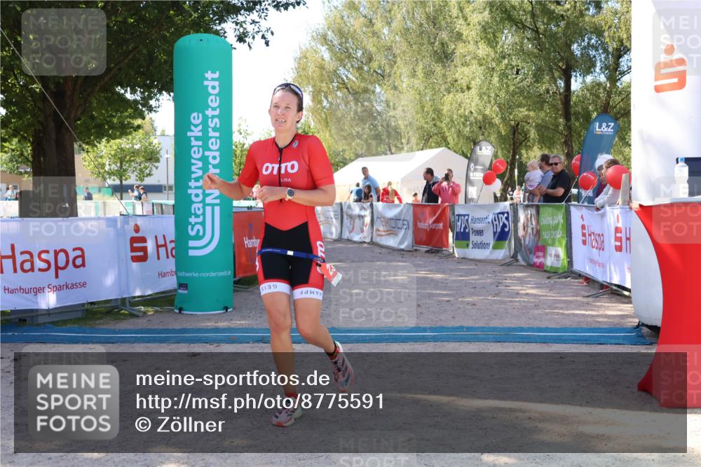 07.09.2025 - 19. Norderstedt Triathlon Zöllner http://msf.ph/oto/8775591 07.09.2025 11:49:07 Ziel 231 meine-sportfotos.de