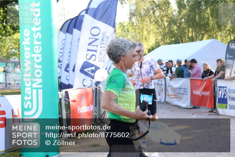 07.09.2025 - 19. Norderstedt Triathlon Zöllner http://msf.ph/oto/8775602 07.09.2025 17:01:48 Ziel 1407 meine-sportfotos.de