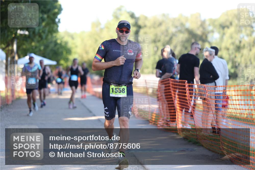 07.09.2025 - 19. Norderstedt Triathlon Michael Strokosch http://msf.ph/oto/8775606 07.09.2025 16:44:33 Laufen 893, 902, 1449, 1558 meine-sportfotos.de